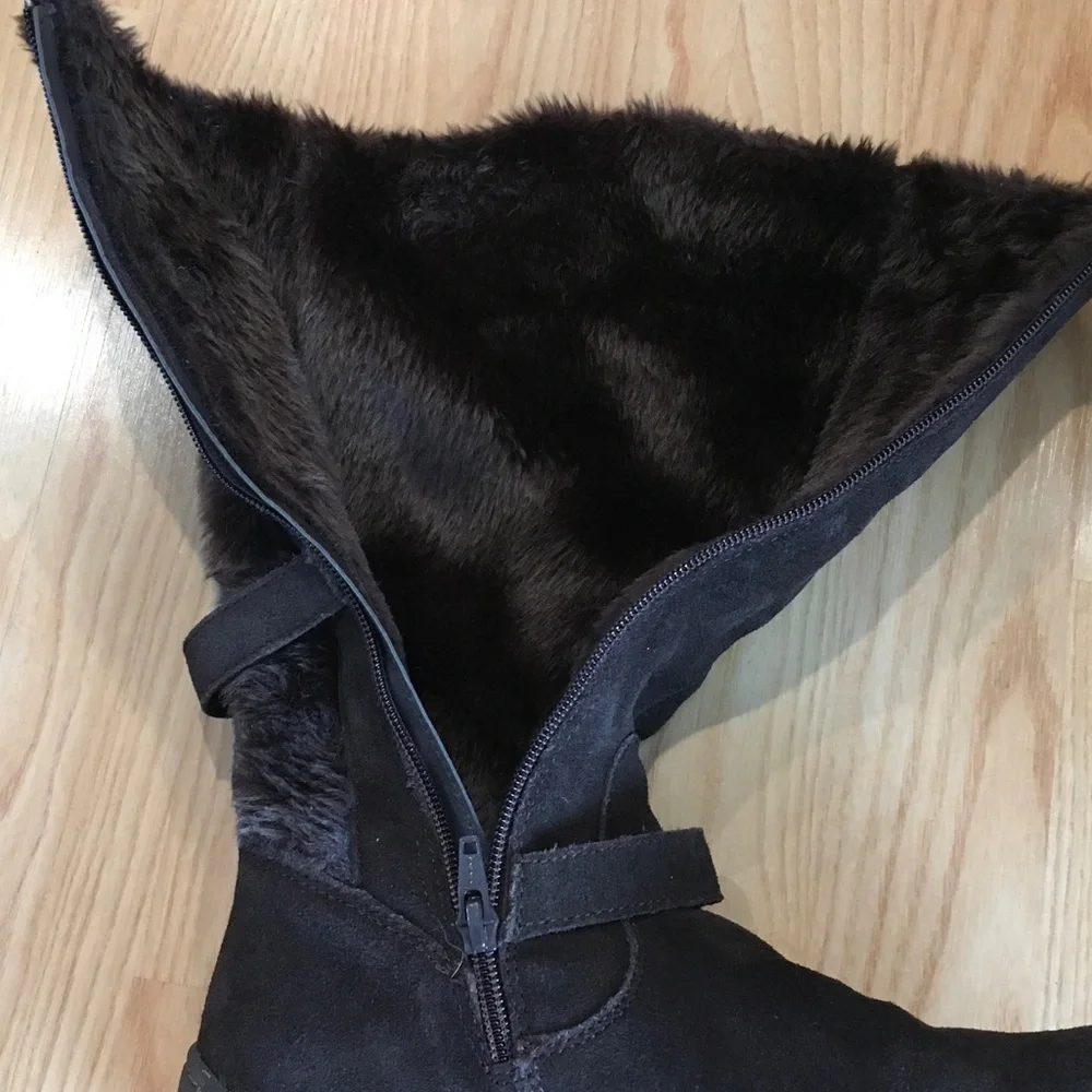 Women's Brown Fur-Lined Boots - Picture 6 of 9